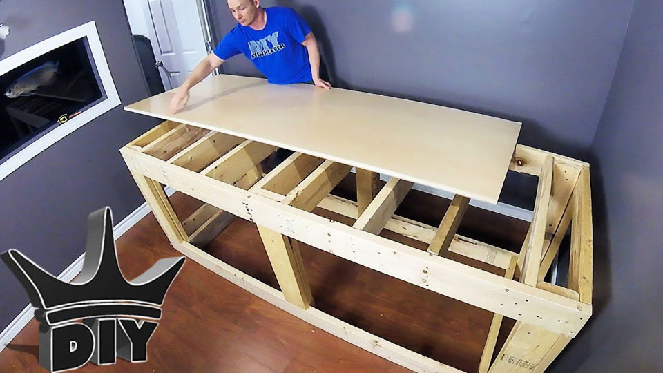 Build an Aquarium Stand With Wood