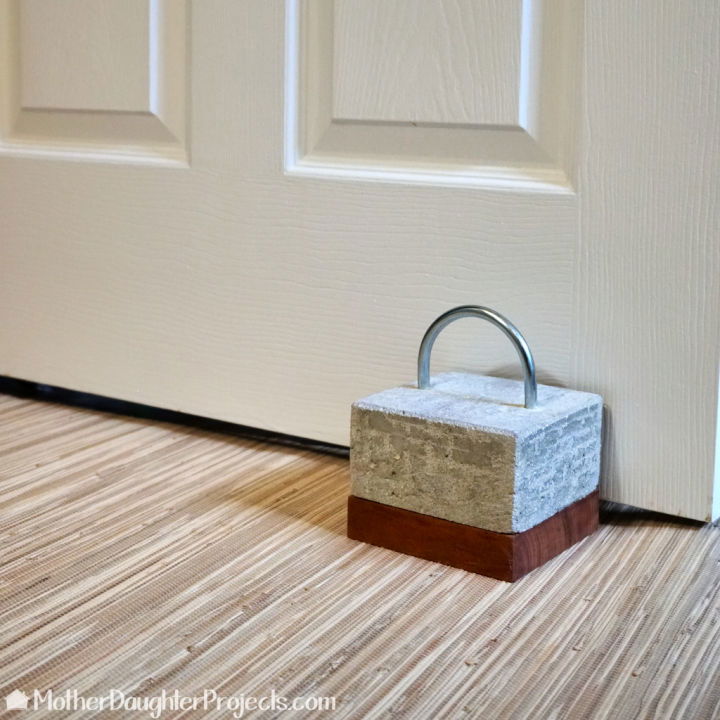 DIY Concrete and Wood Door Stop