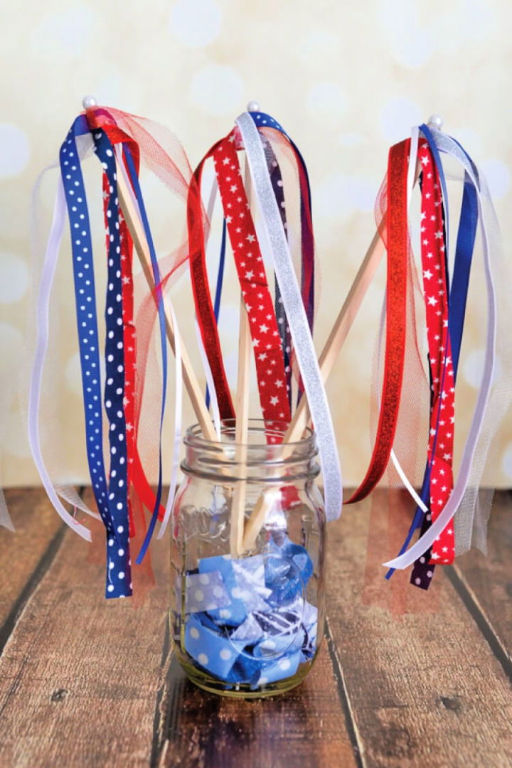 DIY Scrap Busting Patriotic Streamers
